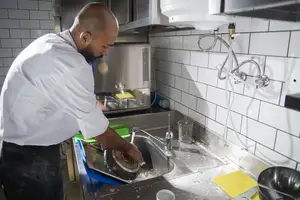 Profesyonel Bulaşık Makineleri