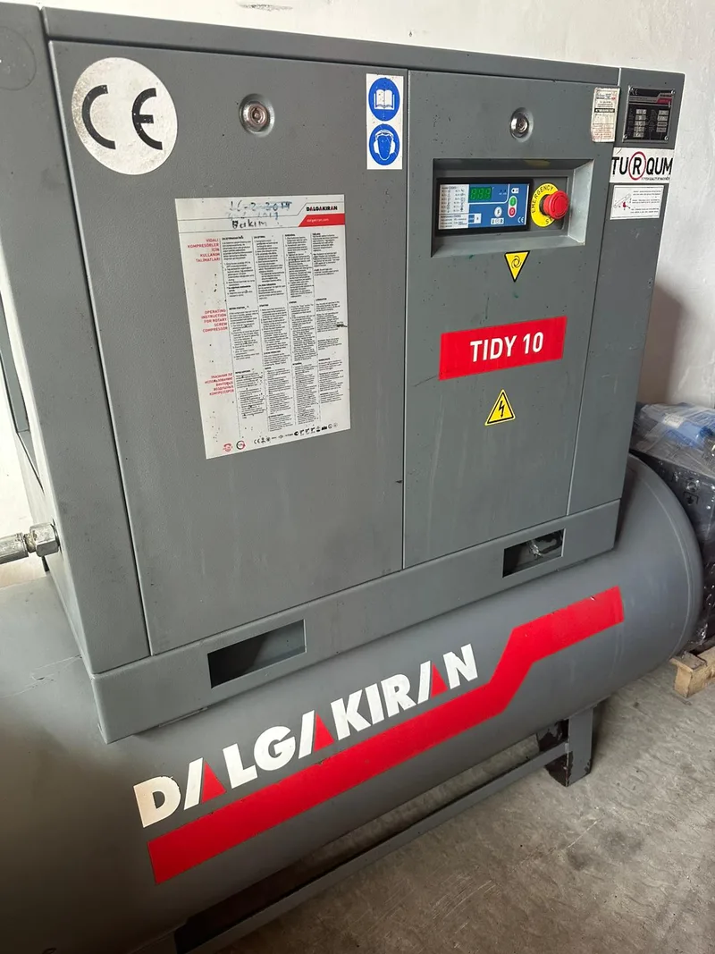 Dalgakiran Tank Üstü Tidy 10 HP Vidali Kompresör
