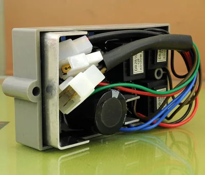Avr Trifaze 450v 470uF PLY95S3-2P