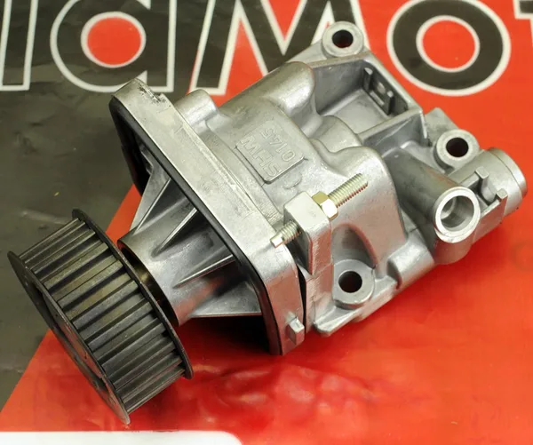 Deutz Yağ Pompası D2011L03 F3L2011 F3M2011 D04280145