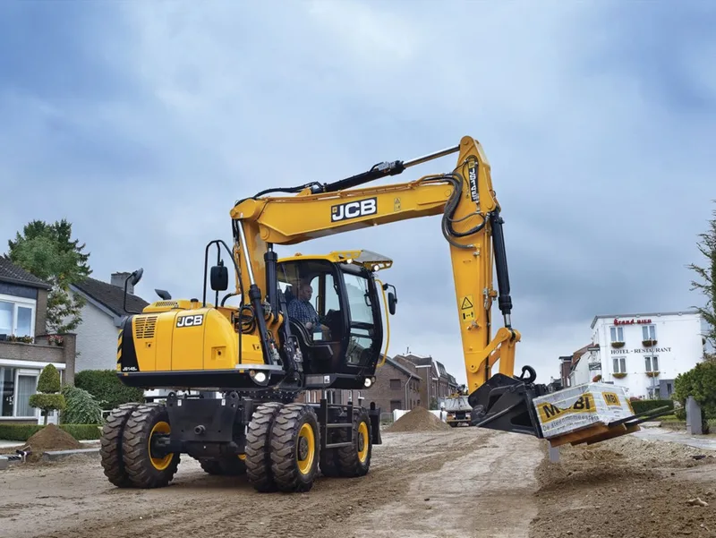 JCB JS145W Lastik Tekerlekli Ekskavatör