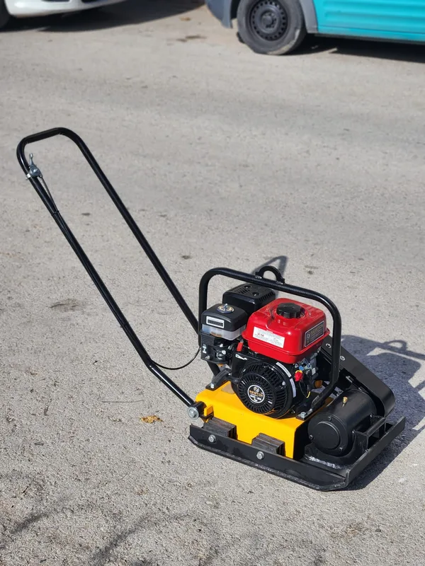 1700 kg Benzinli Kompaktör Makinesi 17 kN