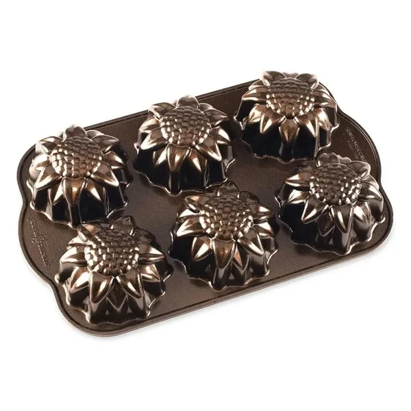 Nordicware 6 Lı  Mini Ayçiçek Kek Kalıbı