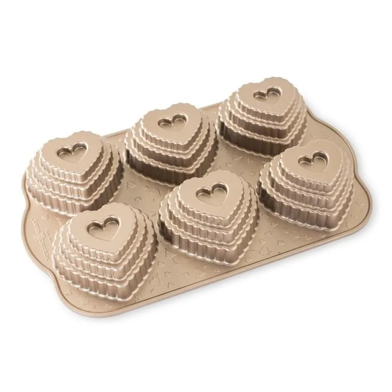NordicWare 6'lı Mini Kalp Kek Kalıbı