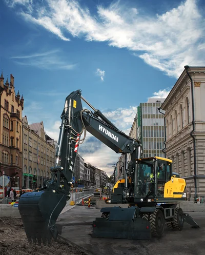 Hyundai HW210A Lastikli Ekskavatör