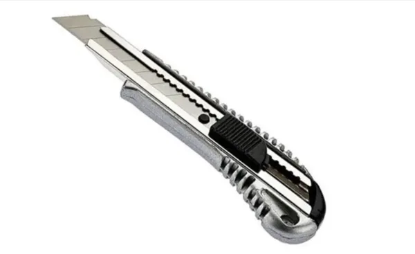 Apaz 18 mm Metal Maket Bıçağı 1 Koli (288 Adet)