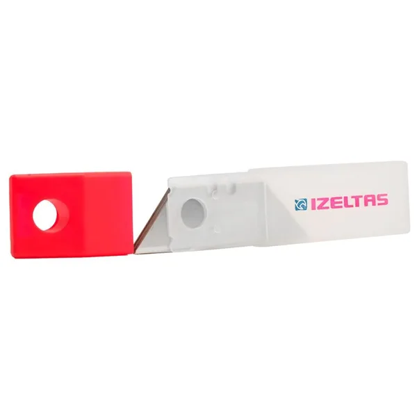 İzeltaş Pro Maket Bıçağı Yedeği 18 mm