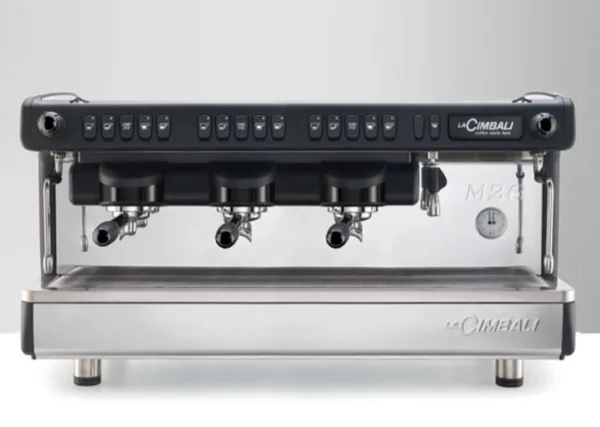 La Cimbali M26 BE DT/3 Tam Otomatik Espresso Kahve Makinesi 3 Grup