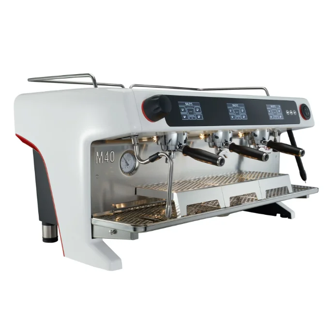 La Cimbali Tam Otomatik Espresso Kahve Makinesi 3 Gruplu M40 DT/3