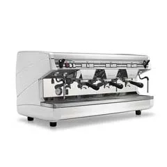 Nuova Simonelli Appia Yarı Otomatik Espresso Kahve Makinesi, 3 Gruplu