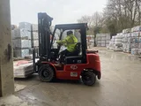 Vi İstif EFL252/302/352 3 Tekerlekli Forklift - Görsel 3