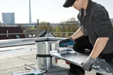 Bosch Professional GSC 12V-13 2 Ah Çift Akülü Sac Kesme Makinesi - L-boxx Çantalı - Görsel 4