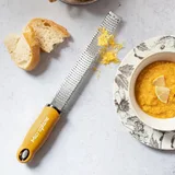 Microplane Premium Classic Zester, Hardal Sarı - Görsel 2
