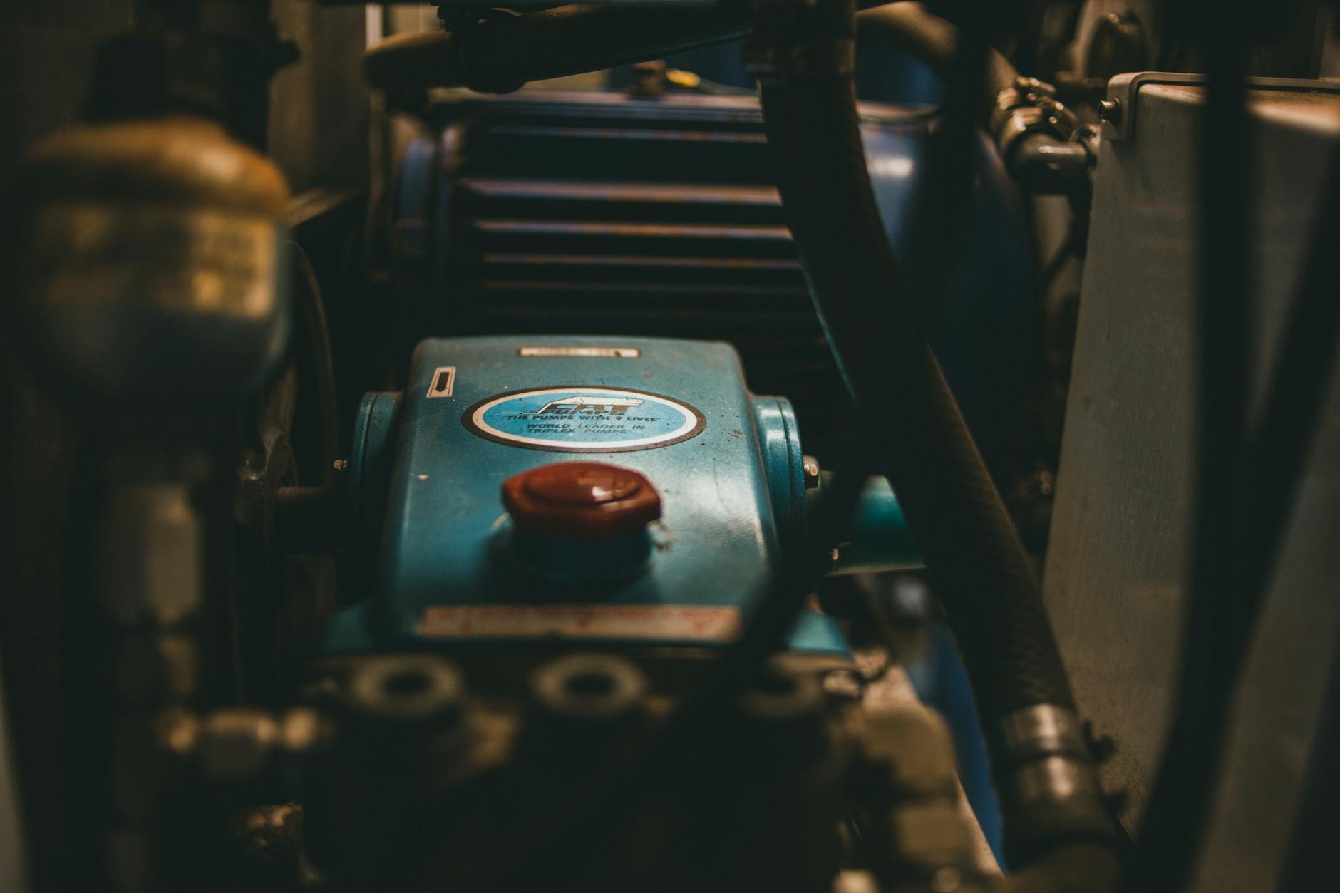 VFD sürücülü asenkron motor hattı