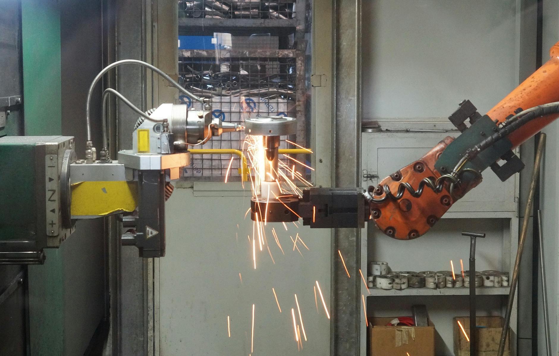 CNC ekseni servo tahriği