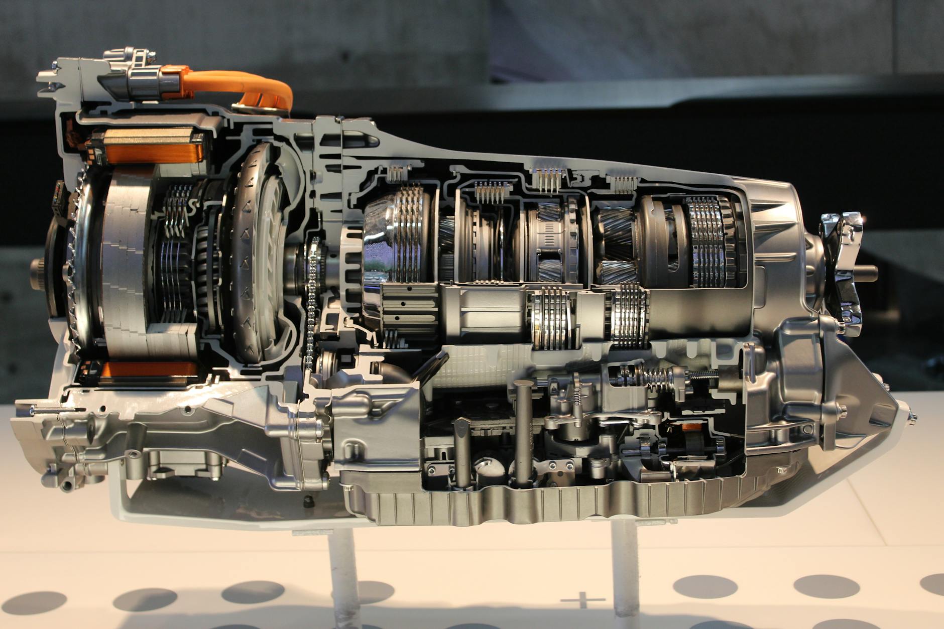 Otomatik üretim sisteminde motor entegrasyonu