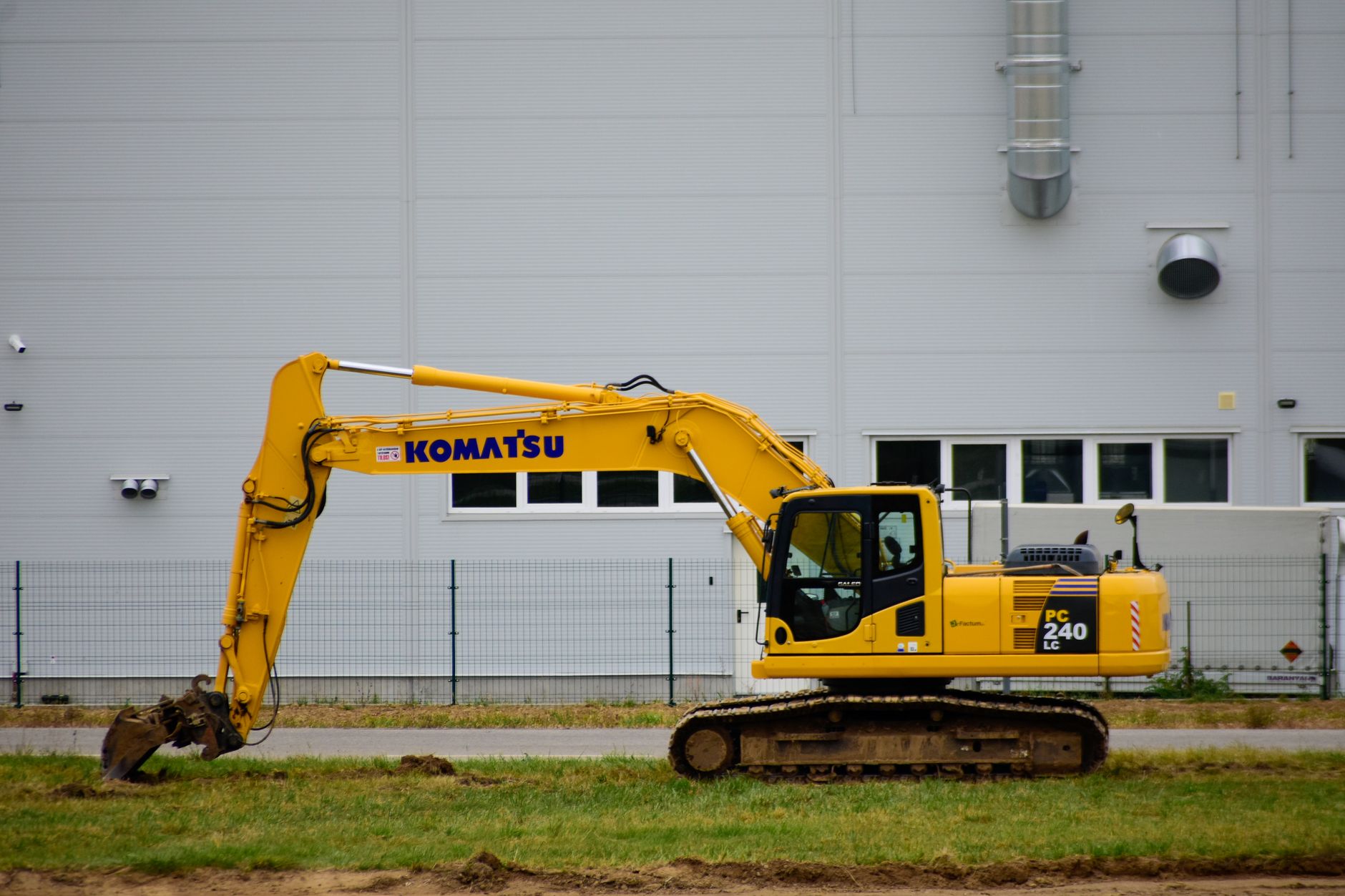 Komatsu makine
