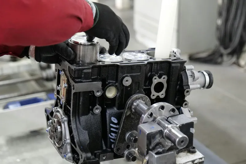 Motor fabrika üretim