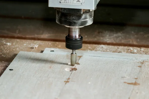 CNC Ahşap İşleme Merkezleri Rehberi: 3-4-5 Eksen, Markalar ve Seçim Kriterleri